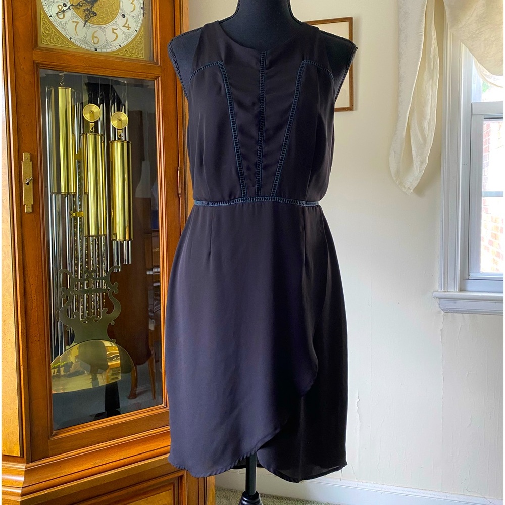 Black Sleeveless Dress